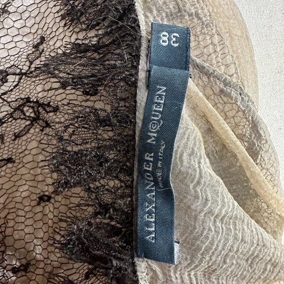 Alexander McQueen Chocolate Brown Lace Top as seen on Gwyneth Paltrow - Picture 5 of 5